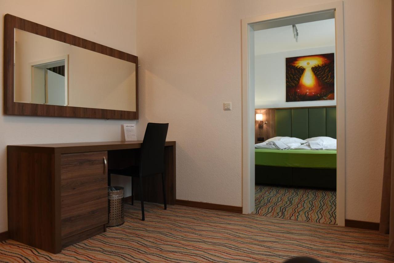 Hotel Olive Inn Aschaffenburg Kültér fotó