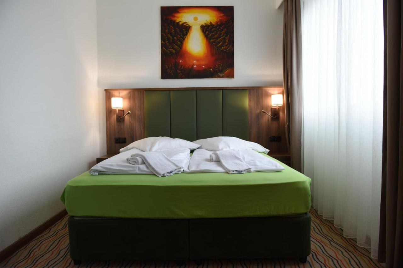 Hotel Olive Inn Aschaffenburg Kültér fotó